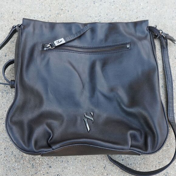 Simply Vera Vera Wang Remsen Crossbody Bag Faux Leather Black Minimalist Casual - Picture 2 of 13